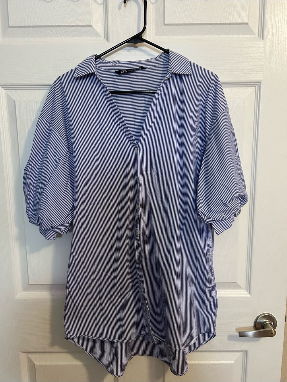 Zara Blue and White Striped Short-Sleeve Button Down Shirt